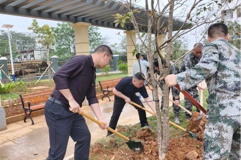 2025年4月24日， 廣西偉鵬招標(biāo)公司黨支部積極參與雙擁共建活動(dòng)